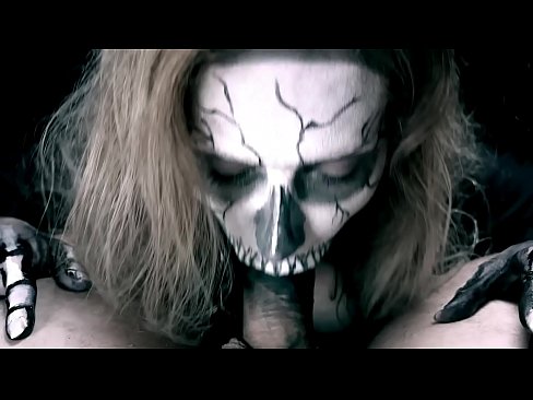 ❤️ Une fille démoniaque suce une bite avec sa bouche noire et avale le sperme. ☑ Vidéo de baise at us fr.porn-mz-com.ru ❌❤
